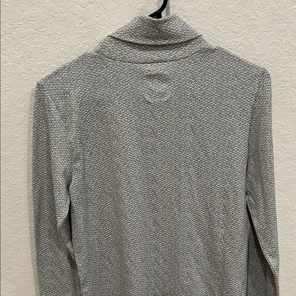 Athleta Flurry Peak Base Layer Shirt Womens Size Medium Turtleneck - Picture 7 of 10